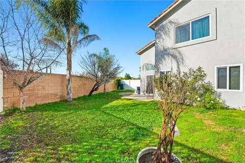 Exterior - 7639 Hillhurst, Riverside, CA 92508 photo 6 of 9