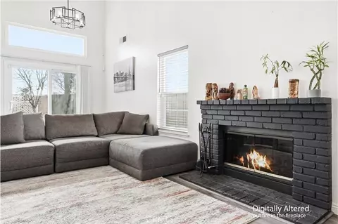 Living - 7639 Hillhurst, Riverside, CA 92508 photo 3 of 5