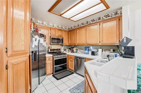 Kitchen - 7639 Hillhurst, Riverside, CA 92508 photo 3 of 5