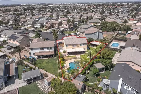 View/Area - 7505 Blue Mist Ct, Fontana, CA 92336 photo 2 of 3