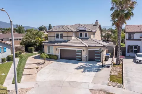 7505 Blue Mist Ct, Fontana, CA 92336