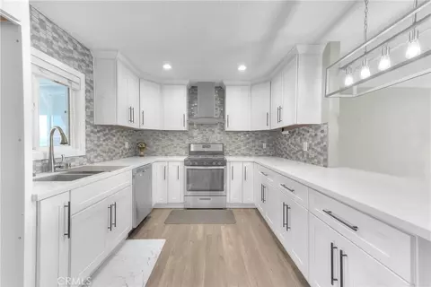 Kitchen - 2939 S Pinehurst Ct, Ontario, CA 91761 photo 1 of 3
