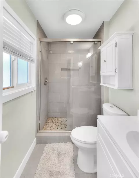 Bath - 2939 S Pinehurst Ct, Ontario, CA 91761 photo 3 of 3