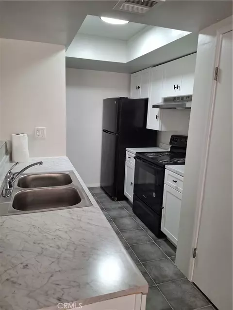 Kitchen - 3408 20th St, Highland, CA 92346 photo 2 of 3