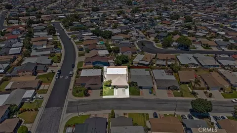 View/Area - 809 E Cyrene St, Carson, CA 90746 photo 6 of 8