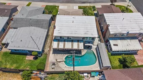 View/Area - 809 E Cyrene St, Carson, CA 90746 photo 2 of 8