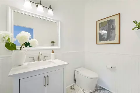 Bath - 2785 State, Corona, CA 92881 photo 5 of 7