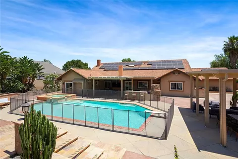 Exterior - 2785 State, Corona, CA 92881 photo 2 of 19