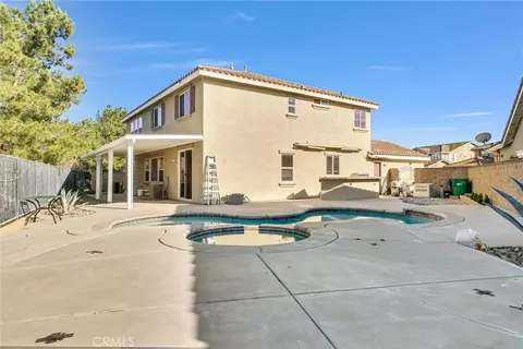 Exterior - 519 Cedarbrook Ln, Corona, CA 92879 photo 5 of 5