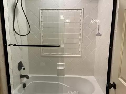 Bath - 6480 Acey St, Eastvale, CA 92880 photo 6 of 8