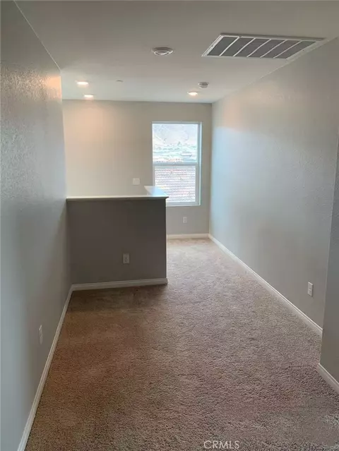 Entry Way - 7453 Grazing Ln, Riverside, CA 92507 photo 4 of 7