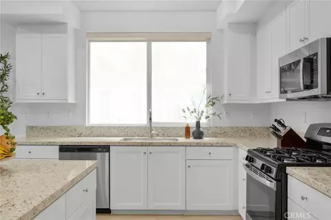 Kitchen - 4102 E Axis Privado #101, Ontario, CA 91764 photo 3 of 4
