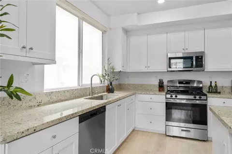 Kitchen - 4102 E Axis Privado #101, Ontario, CA 91764 photo 2 of 4