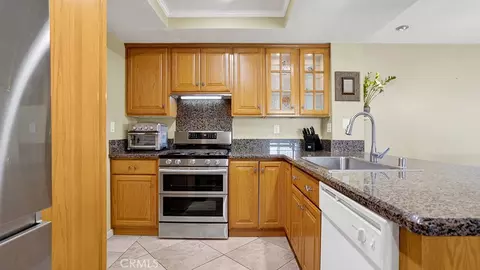Kitchen - 3108 Antler, Ontario, CA 91761 photo 4 of 5