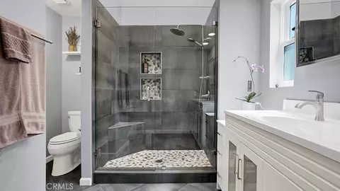 Bath - 3108 Antler, Ontario, CA 91761 photo 2 of 5