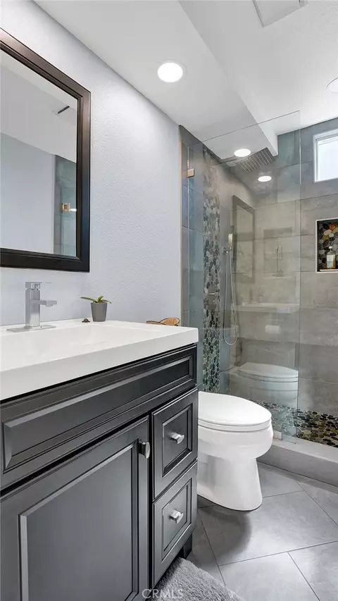 Bath - 3108 Antler, Ontario, CA 91761 photo 3 of 5