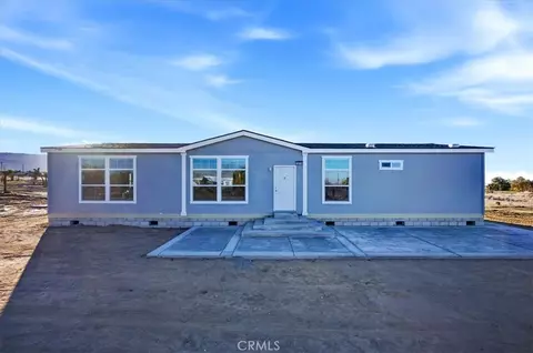 12076 Lager Rd, Phelan, CA 92371