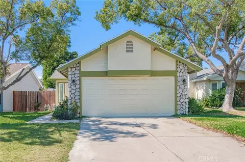 16268 Barbee St, Fontana, CA 92336