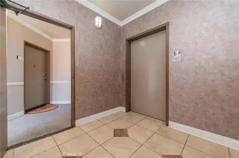 Entry Way - 501 E Del Mar Blvd #312, Pasadena, CA 91101 photo 2 of 3