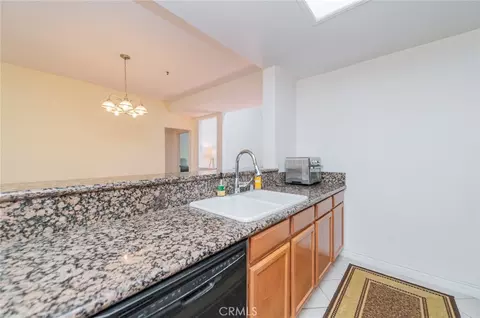 Kitchen - 501 E Del Mar Blvd #312, Pasadena, CA 91101 photo 3 of 3