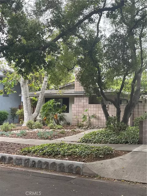 361 W 6th St, Claremont, CA 91711