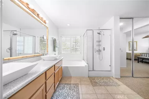 Bath - 26 Appleglen, Irvine, CA 92602 photo 3 of 4