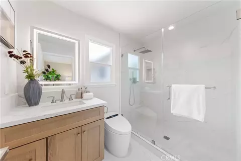 Bath - 2320 Sewanee Ln, Arcadia, CA 91007 photo 2 of 2