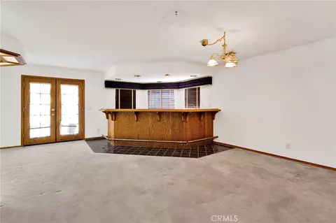 Living - 18588 Kamana, Apple Valley, CA 92307 photo 7 of 8
