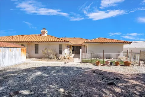 Exterior - 18588 Kamana, Apple Valley, CA 92307 photo 4 of 5