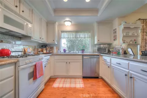 Kitchen - 4437 Polk, Chino, CA 91710 photo 4 of 6