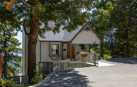 31563 Inspiration Dr, Running Springs, CA 92382