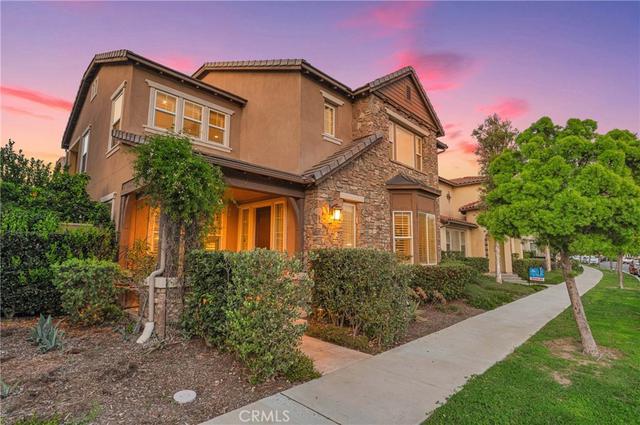 220 Barnes Rd, Tustin, CA 92782