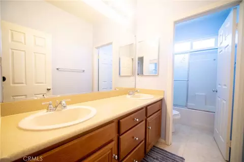 Bath - 34116 Galleron St, Temecula, CA 92592 photo 3 of 4