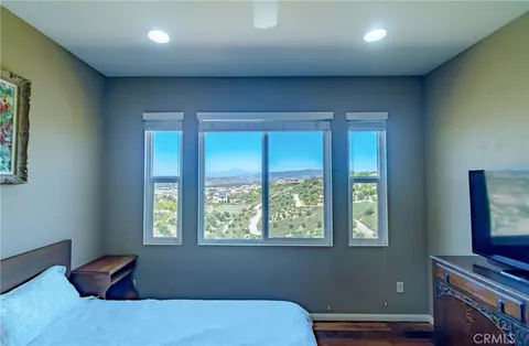 Bedroom - 34116 Galleron St, Temecula, CA 92592 photo 8 of 11