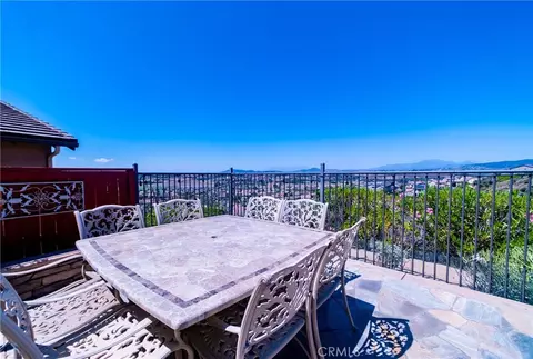Exterior - 34116 Galleron St, Temecula, CA 92592 photo 4 of 15