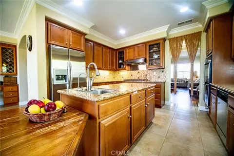 Kitchen - 34116 Galleron St, Temecula, CA 92592 photo 2 of 2