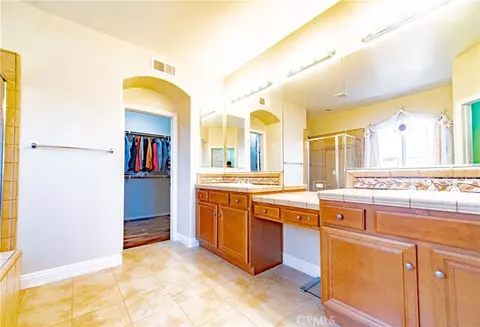 Bath - 34116 Galleron St, Temecula, CA 92592 photo 1 of 4