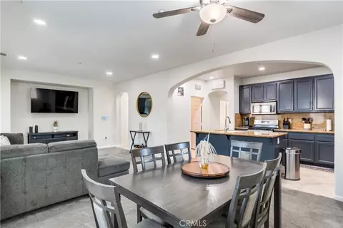 4313 Owens St #102, Corona, CA 92883
