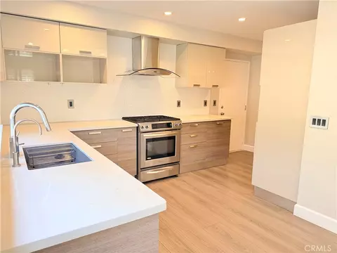 Kitchen - 20783 E Crst, Walnut, CA 91789 photo 3 of 4