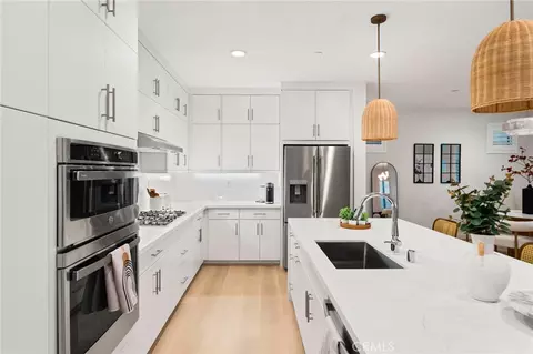 Kitchen - 127 Restore, Irvine, CA 92618 photo 5 of 7