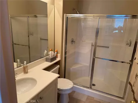 Bath - 16253 Moon Bow Ct, Riverside, CA 92503 photo 5 of 7