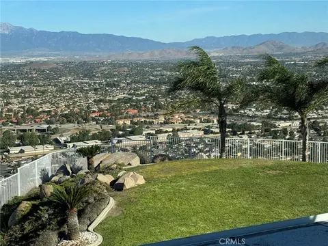 Exterior - 16253 Moon Bow Ct, Riverside, CA 92503 photo 8 of 13