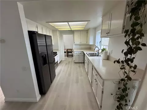Entry Way - 1683 Bronco, Oceanside, CA 92057 photo 3 of 8