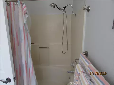 Bath - 31132 Corte Anza, Temecula, CA 92592 photo 4 of 6