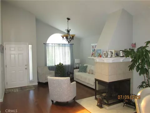 Living - 31132 Corte Anza, Temecula, CA 92592 photo 3 of 5