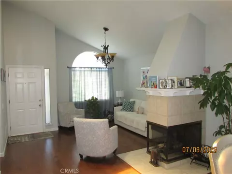 Living - 31132 Corte Anza, Temecula, CA 92592 photo 3 of 5
