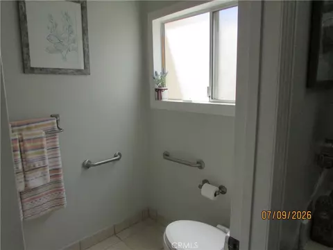 Bath - 31132 Corte Anza, Temecula, CA 92592 photo 3 of 6
