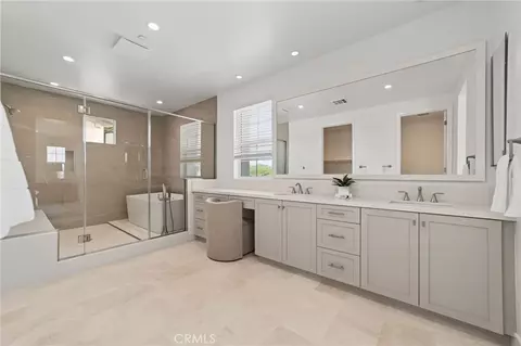 Bath - 22061 Manarola Way, Walnut, CA 91789 photo 4 of 6