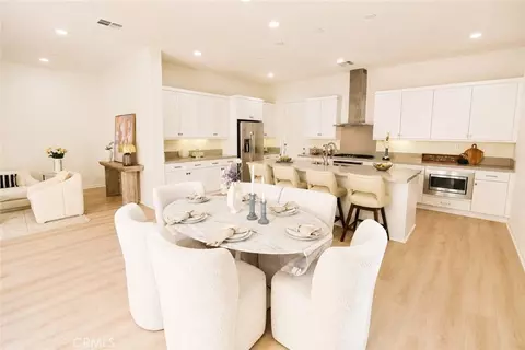 Dining - 137 Terrapin, Irvine, CA 92618 photo 2 of 3
