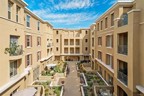 128 N Oak Knoll Ave #317, Pasadena, CA 91101
